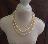 Elegant Hand Knotted Glass Pearls: vintage style